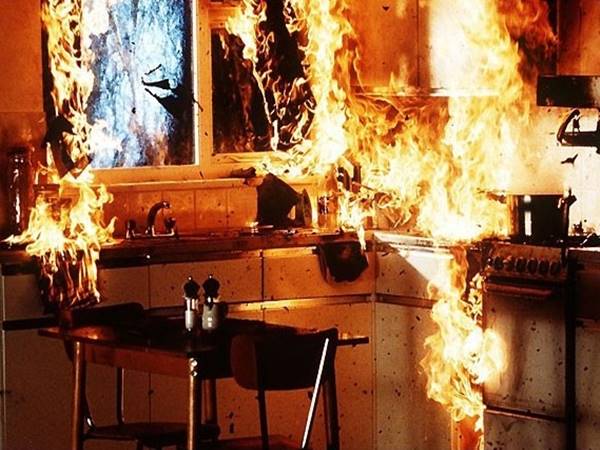 Nhìn thấy cháy nhà bếp thường xuất hiện con số may mắn nào