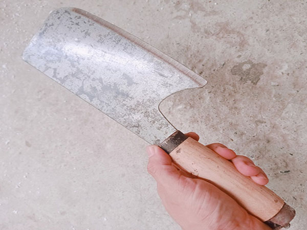 Nằm mơ thấy dao xây có con số gì may mắn