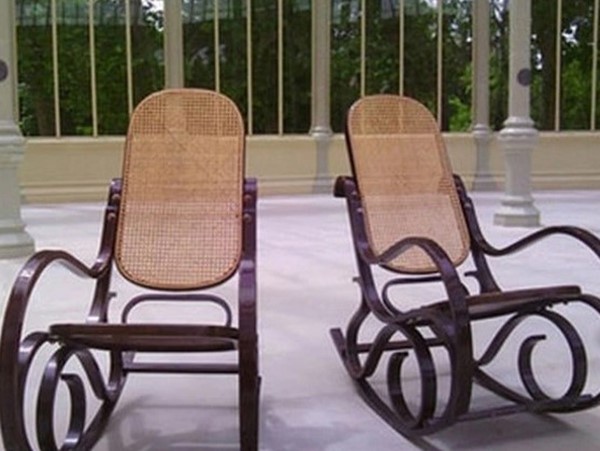 Chiêm bao thấy cái ghế ẩn ý điều gì, là điềm đen hay đỏ?