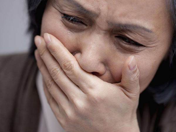 Nằm mơ thấy mẹ khóc có điềm báo gì tốt hay xấu