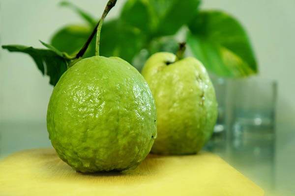 Mơ thấy người yêu tặng ổi cho mình