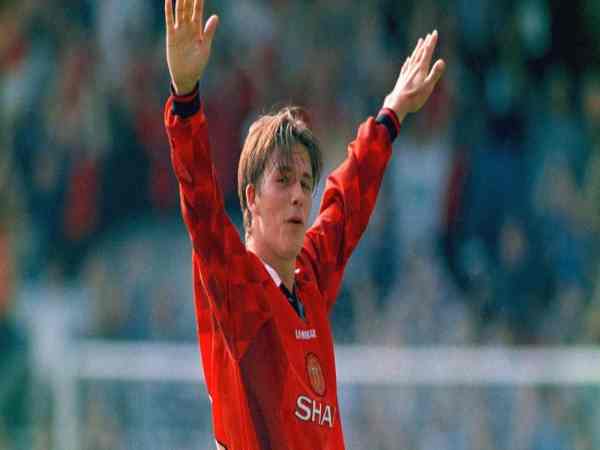David Beckham với nền tảng bóng đá vững chắc
