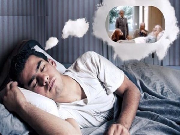 Giải mã chi tiết các giấc mơ thấy mẹ mất