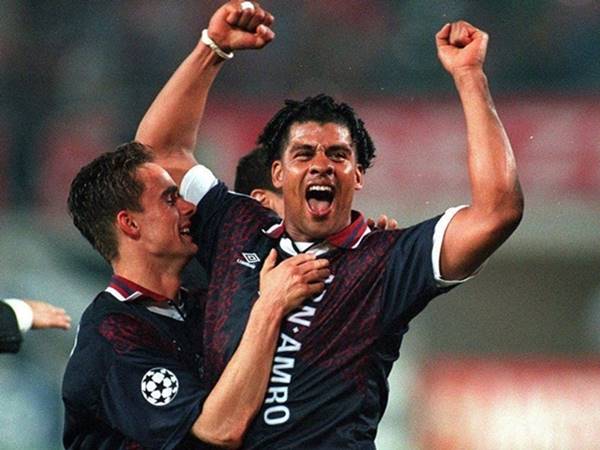 Tại đội tuyển quốc gia Rijkaard số áo bao nhiêu?