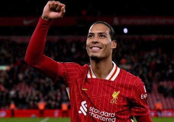 Virgil van Dijk là biểu tượng phòng ngự Liverpool