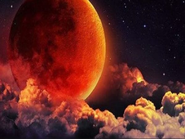 Nằm mơ thấy nguyệt thực màu đỏ (trăng máu)