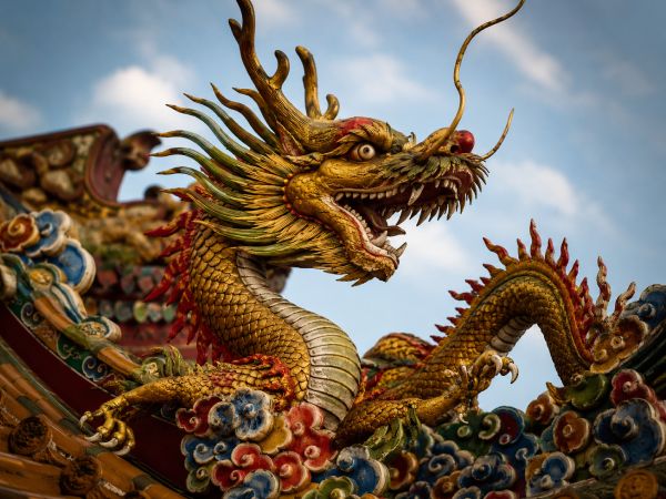 Con số may mắn ngày 23 tháng 5 thứ 7 của tuổi Thìn